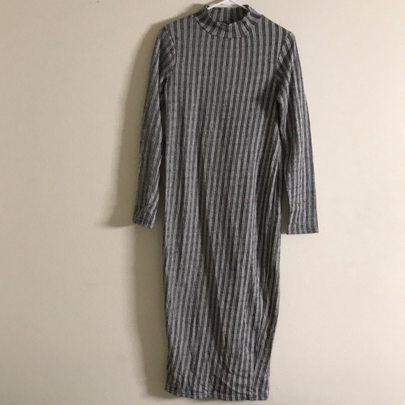 Zara Dresses & Skirts - ZARA STRIPED LONG SLEEVE MIDI DRESS